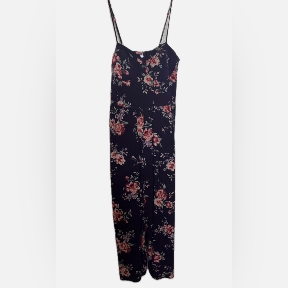 Sleeveless jumpsuit